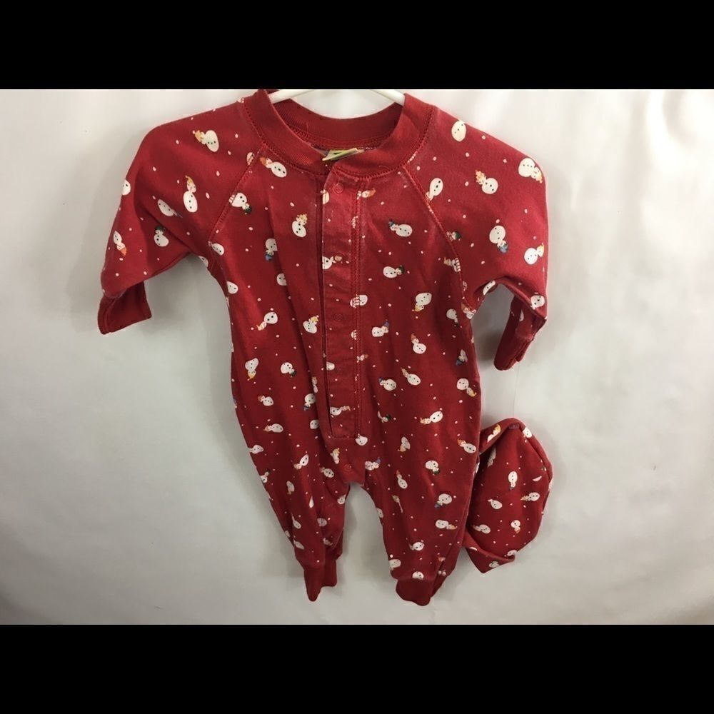 Old Navy Uni sex NB 0-3 mos Xmas snowman Red w/cap